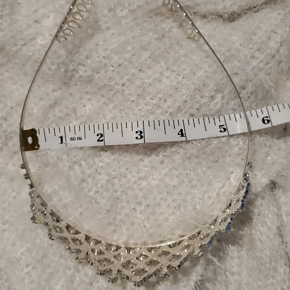 Tiara - Picture 4 of 4